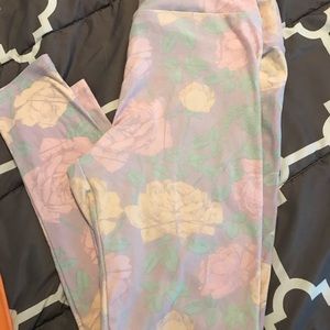Lularoe tall and curvy